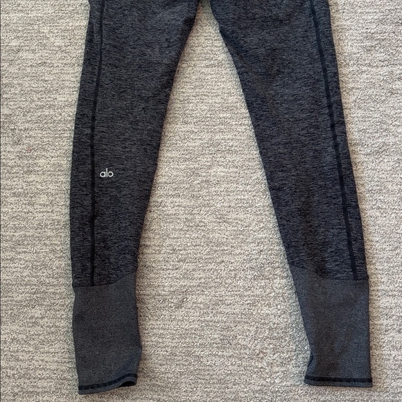ALO Yoga Charcoal Heather goddess leggings medium - Picture 5 of 7